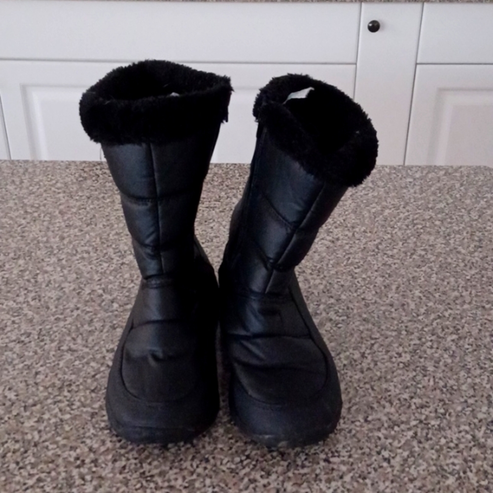 Magellan Outdoors women's snow boots